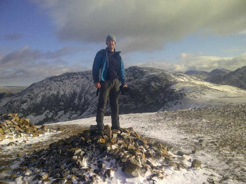 The snowy summit of Red Pike